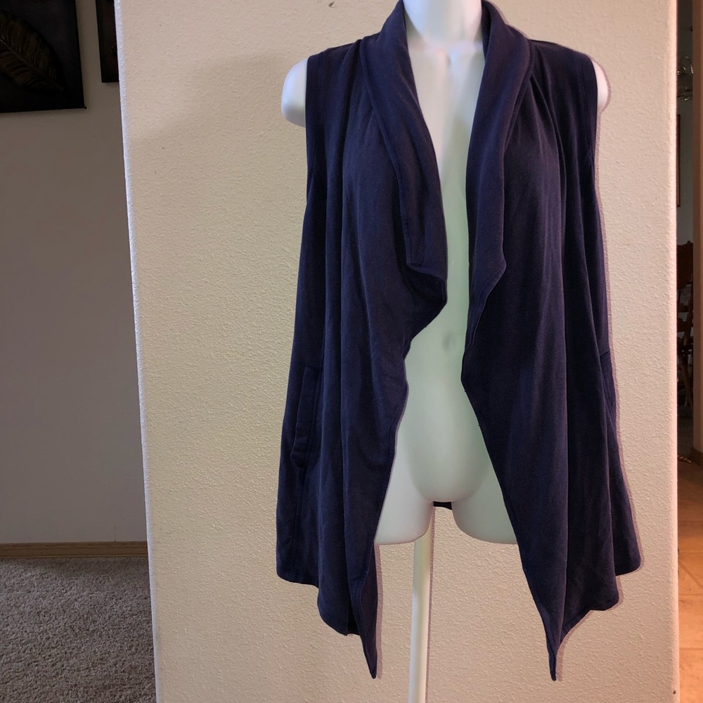 G.H. Bass & Co. sleeveless cardigan